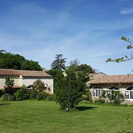 Domaine De Planques ベッド・アンド・ブレックファスト