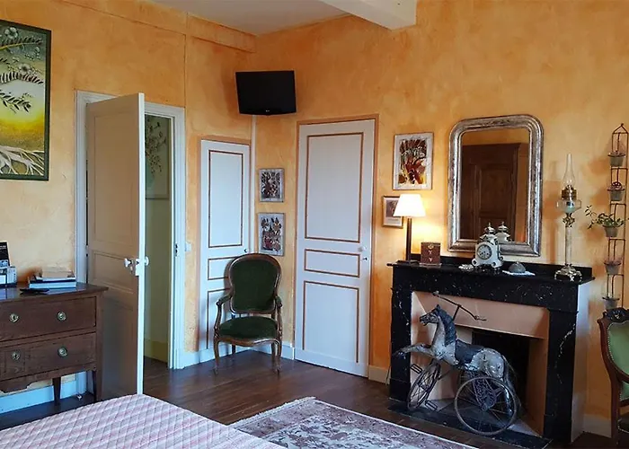 Domaine De Planques Frühstückspension