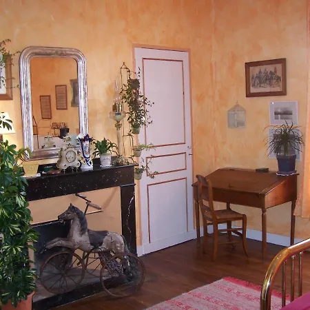 Domaine De Planques Bed & Breakfast 4*