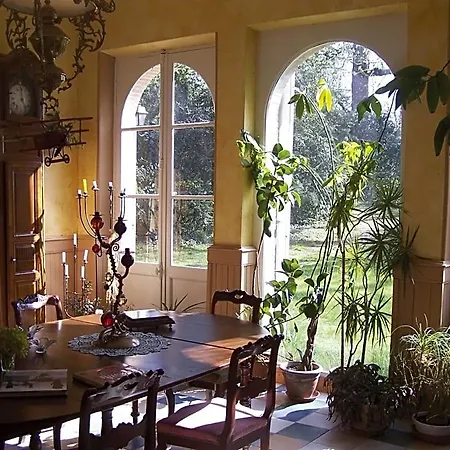 Domaine De Planques 4*