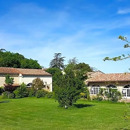 Domaine De Planques 4*